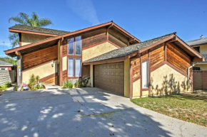 Long Beach Condo with Balcony about 2 Mi to Downtown!